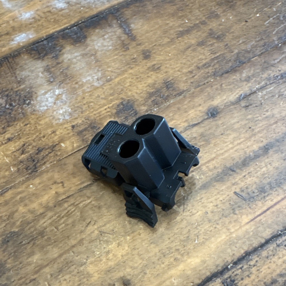 x1 OEM BMW E30 E36 Diff Differential Plug Terminal Connector Housing 90* 1378416