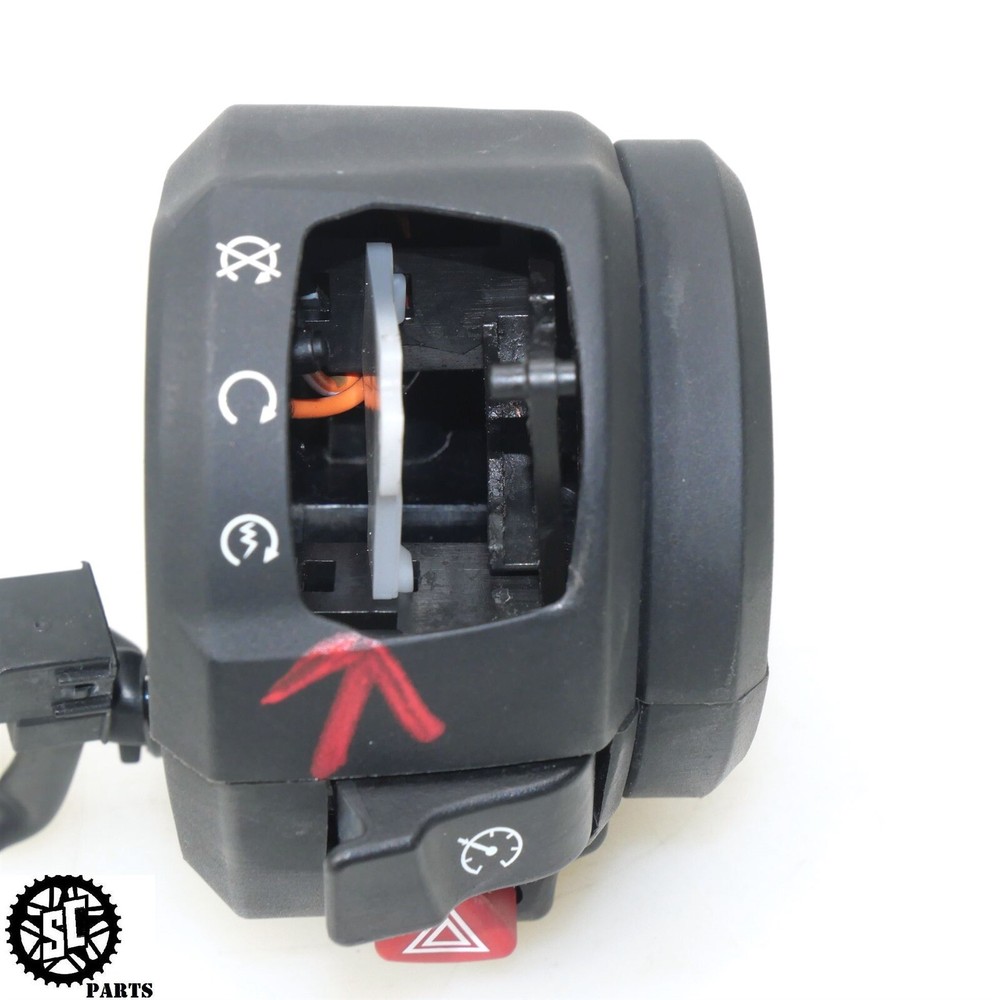 2023 SUZUKI HAYABUSA RIGHT CONTROL HANDLEBAR KILL SWITCH
