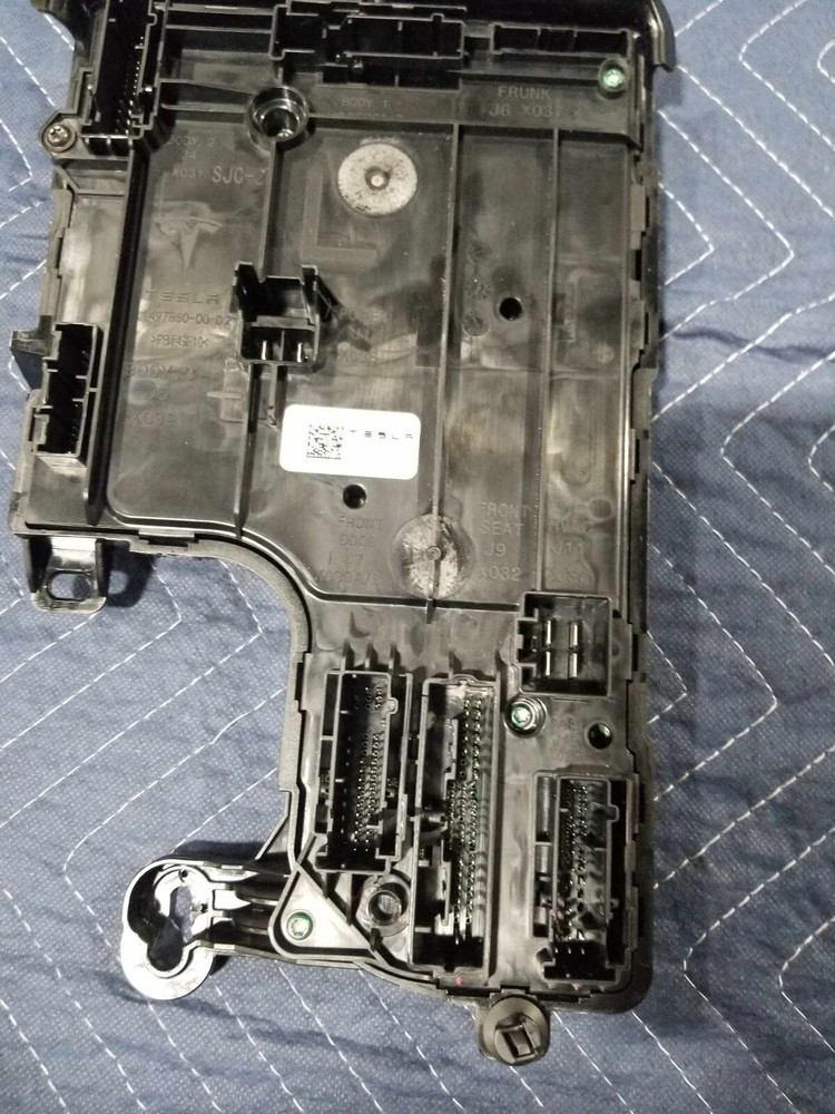 2017-2023 Tesla Model 3 Left Low Voltage Controller Electronic Control Module LH