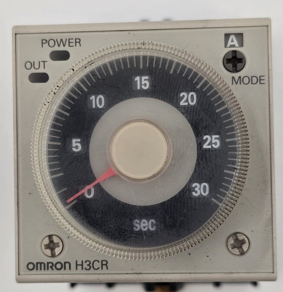 Omron H3CR-A 24VDC Solid State Multifunctonal Timer Contact 5A 250V 2-M4X30 Base