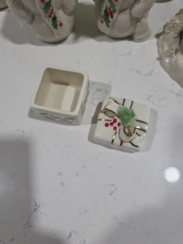 Lenox China HOLIDAY Set