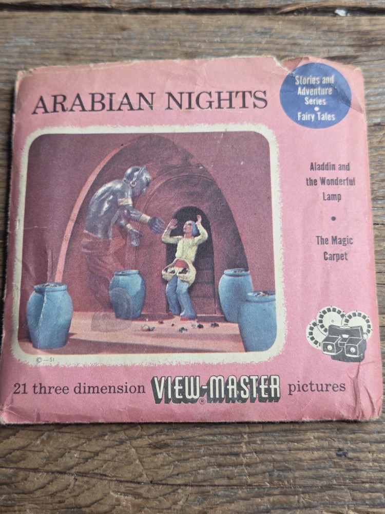 Vintage Sawyer's Viewmaster Standard 30 Watt Projector With 7 Misc. Discs