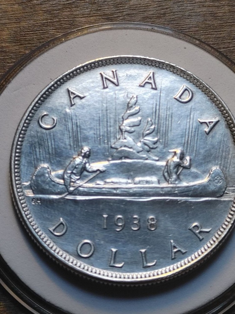 FINER AU SILVER 1938 CANADA SILVER DOLLAR W HOLDER Coa & Box, Nice Surfaces
