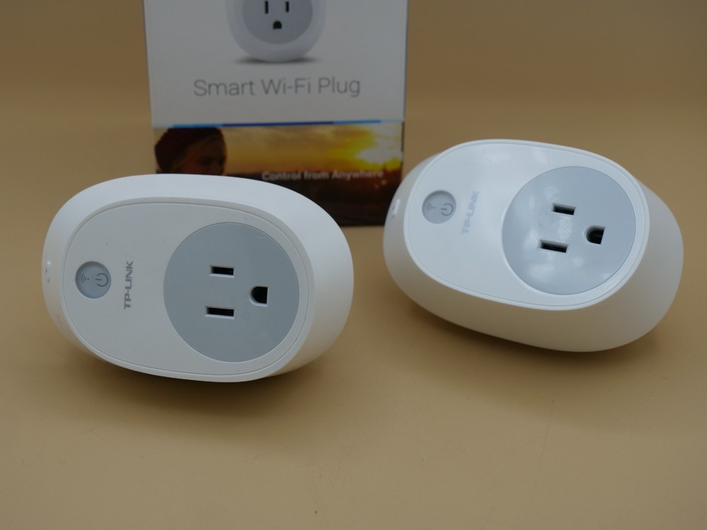 TP-Link HS100 Wi-Fi Smart Plug Kit - Twin Pac (USE)