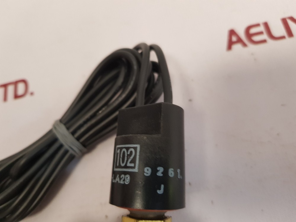 DAIKIN LCB-LA29 Small Low Pressure Control Sensor 0691374