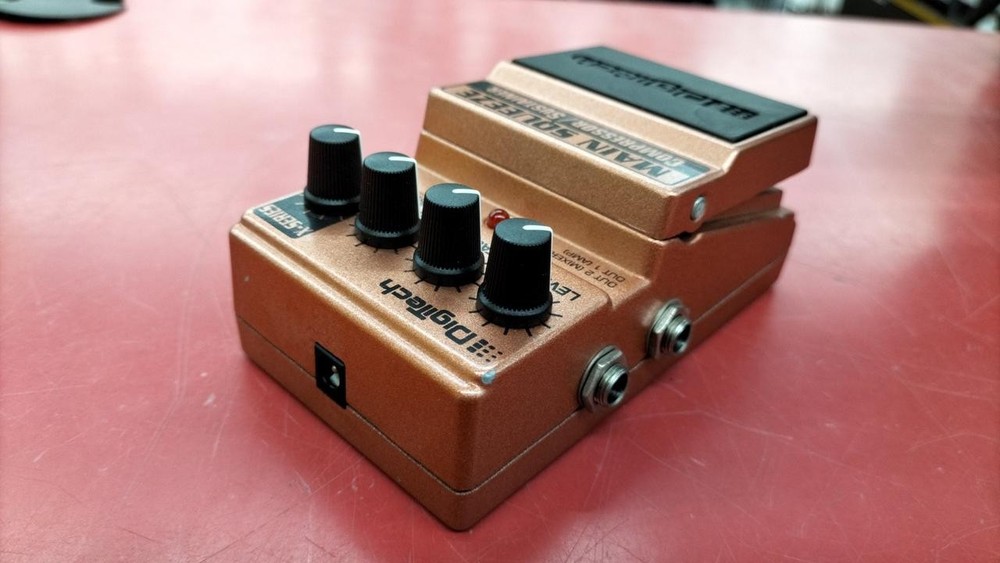 DIGITECH MAIN SQUEEZE effector