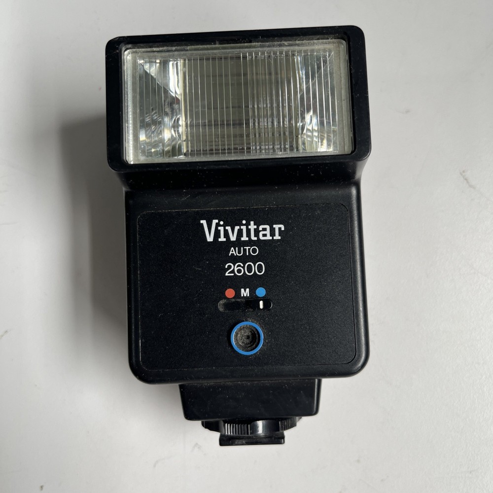 Vivitar Auto Thyristor 2600 D Flash Camera Accessory Shoe Mount Flash Untested