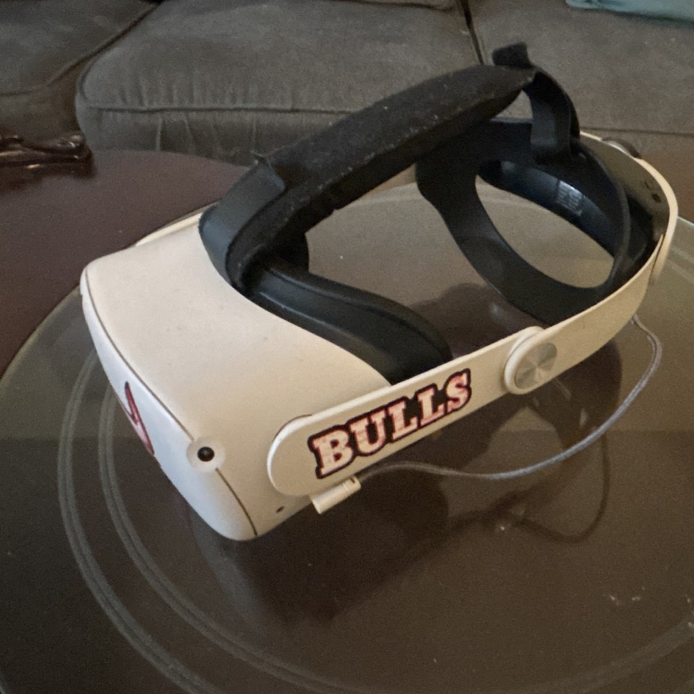 Standalone Wireless VR Headset Black Plastic Virtual Reality Goggles
