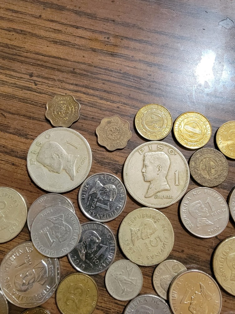 70+ Pilipinas coins all different dates