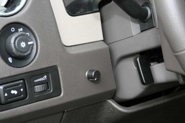 CUSTOM FLUSH MOUNT AMP AMPLIFIER RCA REMOTE BASS BOOST GAIN KNOB LEVEL US SELLER