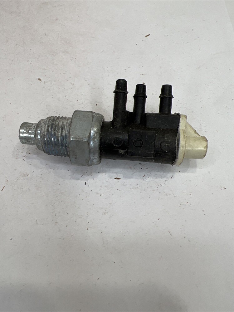 Ported Vacuum Switch Standard PVS10