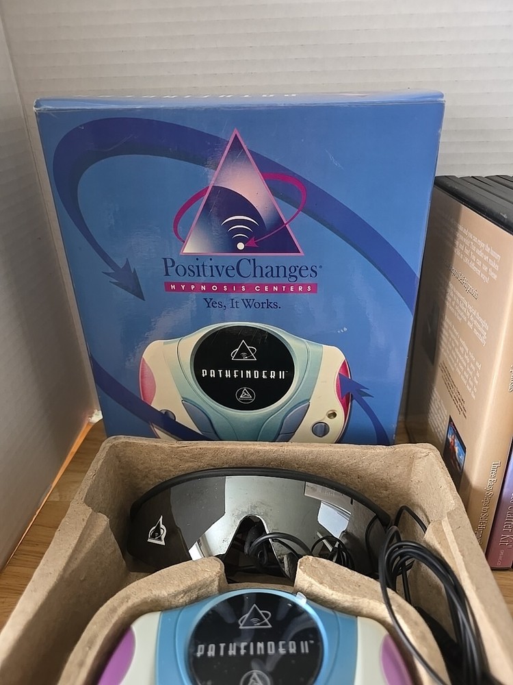 Pathfinder 2 Positive Changes Hypnosis Auditory Visual System W/ 11 DVDs-Read