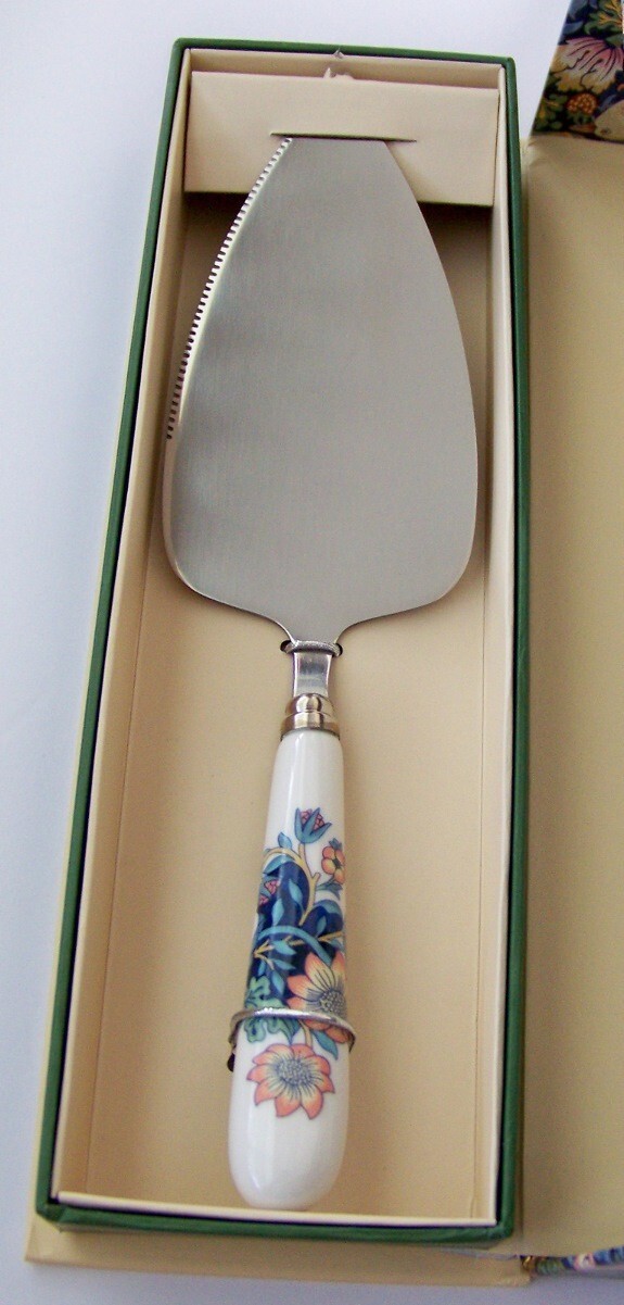 Spode Strawberry Thief Cake Slicer, 4 Teaspoons & 4 Pastry Forks NEW Unused lot