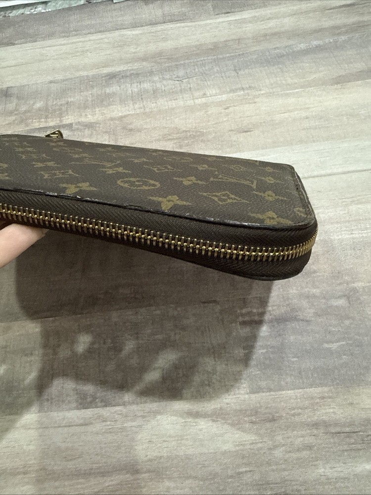 Vintage Louis Vuitton - Zippered Address Book - Date Code Pictured - Excellent