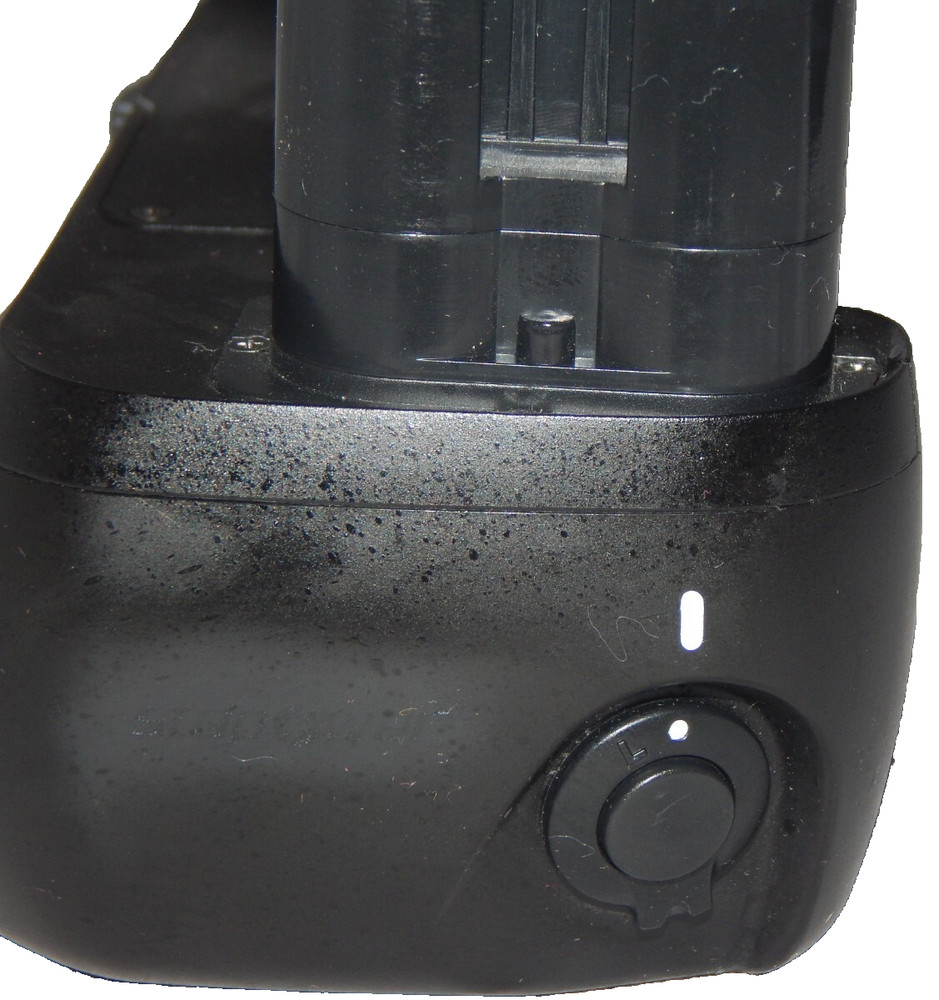 Battery Grip for Nikon D80