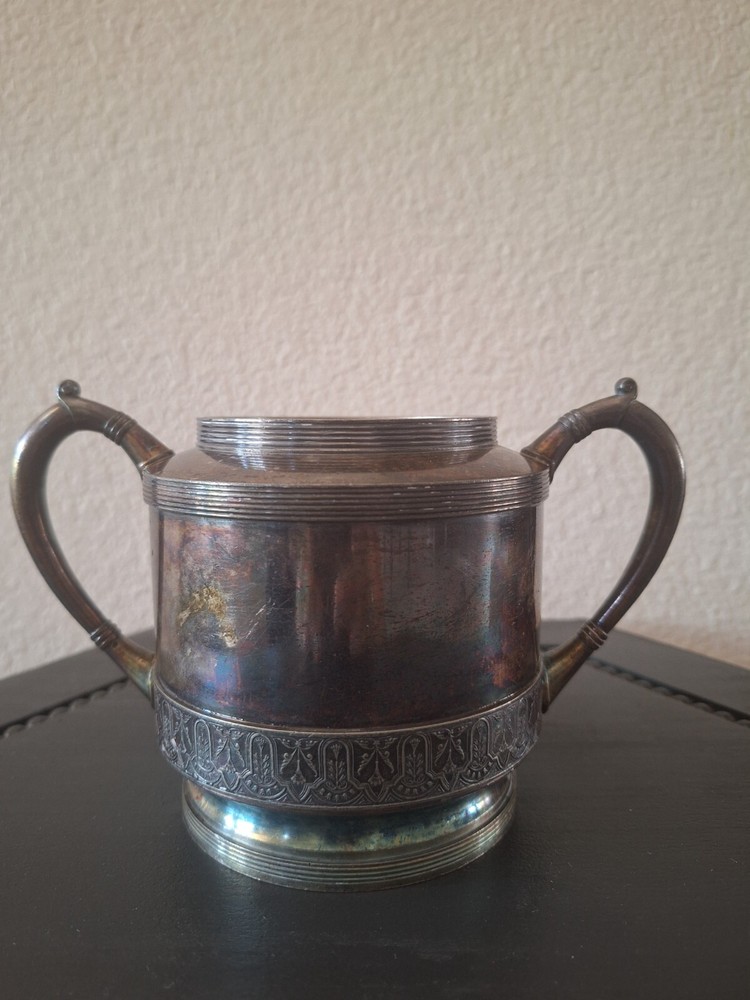 meriden silverplated 1418 sugar container