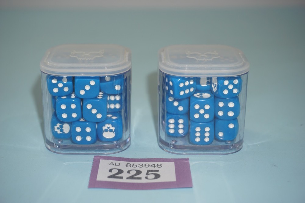 Warhammer Games Workshop Skull Dice Cube x 2