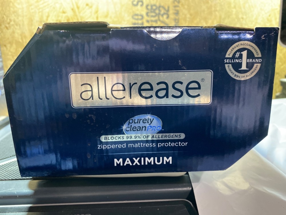 Twin Maximum Bed Bug and Allergy Mattress Protector White - AllerEase