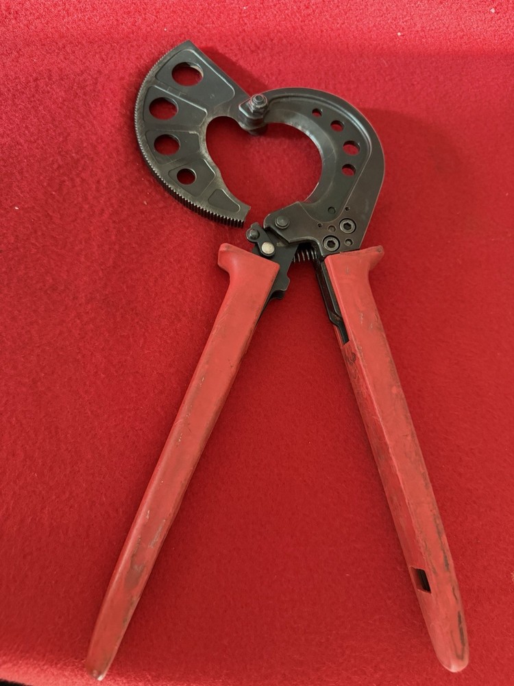 Klein Tools #63750 Ratcheting Cable Cutter (broken Tip)