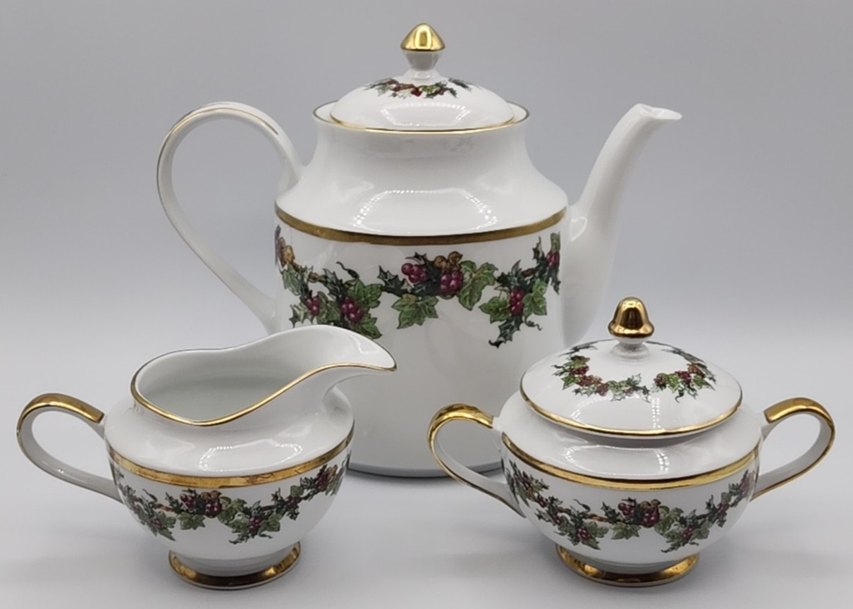 Royal Gallery The Holly and The Ivy Teapot or Coffee Pot with Sugar & Creamer