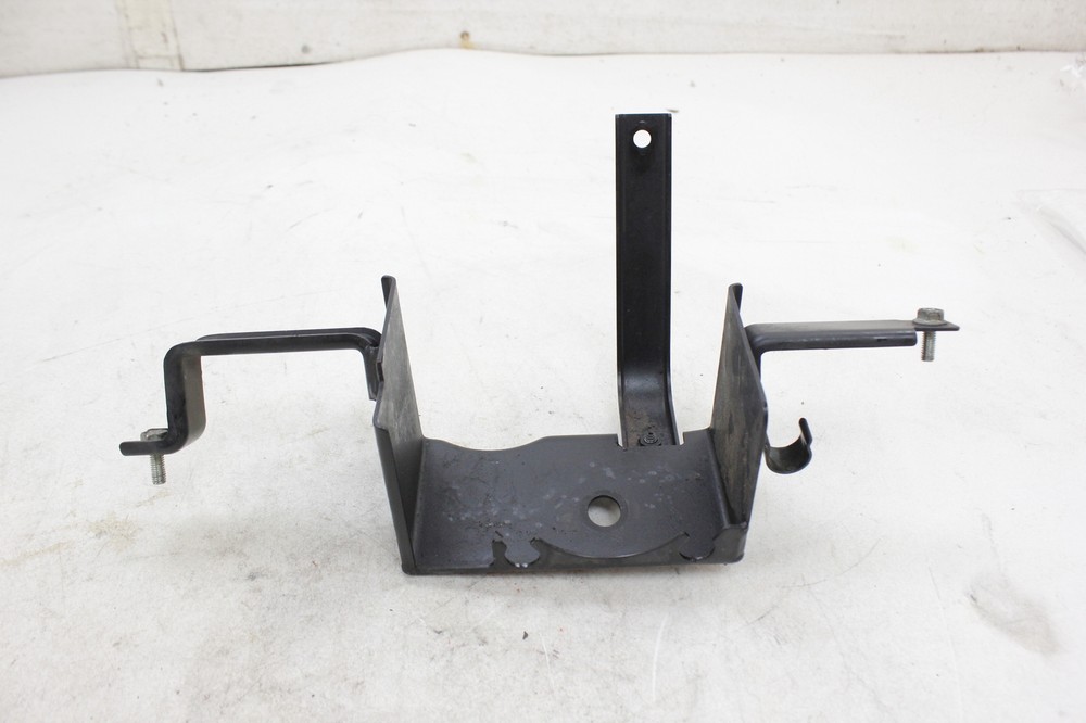 04-11 SUZUKI VSTROM 650 ABS PUMP HOLDER BRACKET