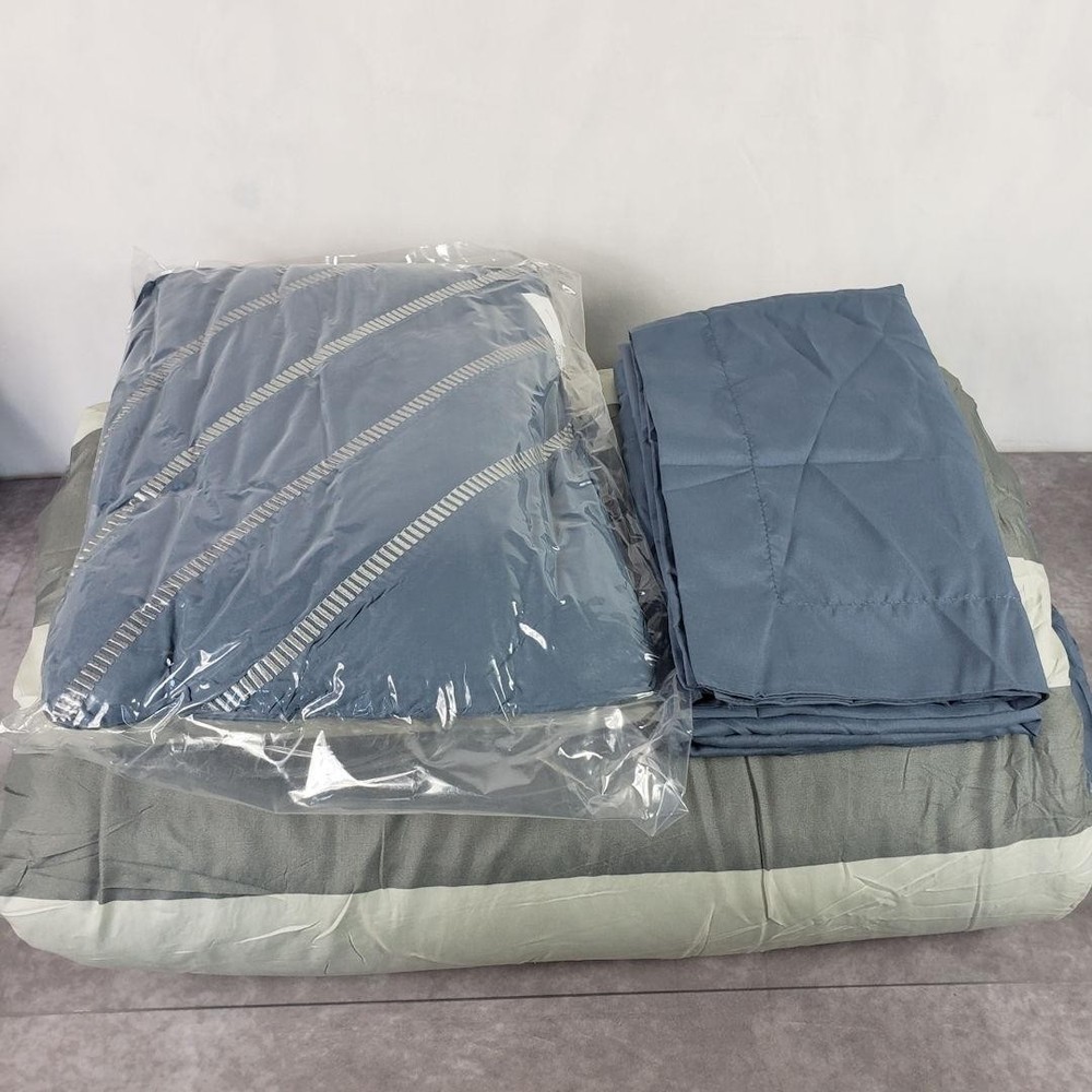 Intelligent Design Complete Bed and Sheet Set Blue/Gray ID10-1732 Bedding