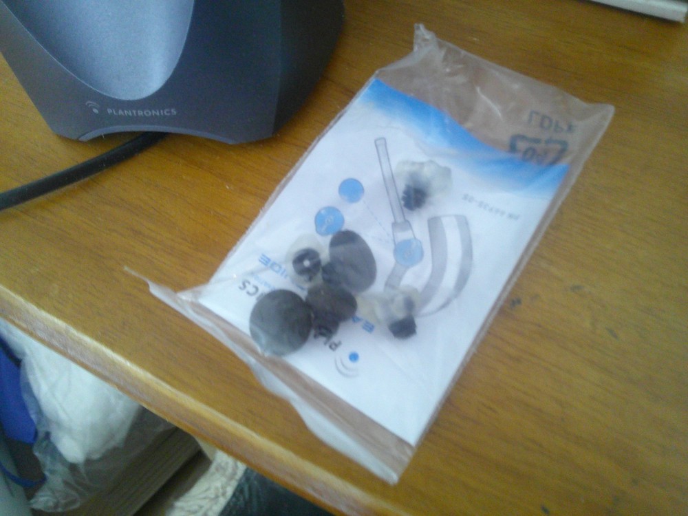 Plantronics CS70N Professional Wireless Headset System Ear-Hook