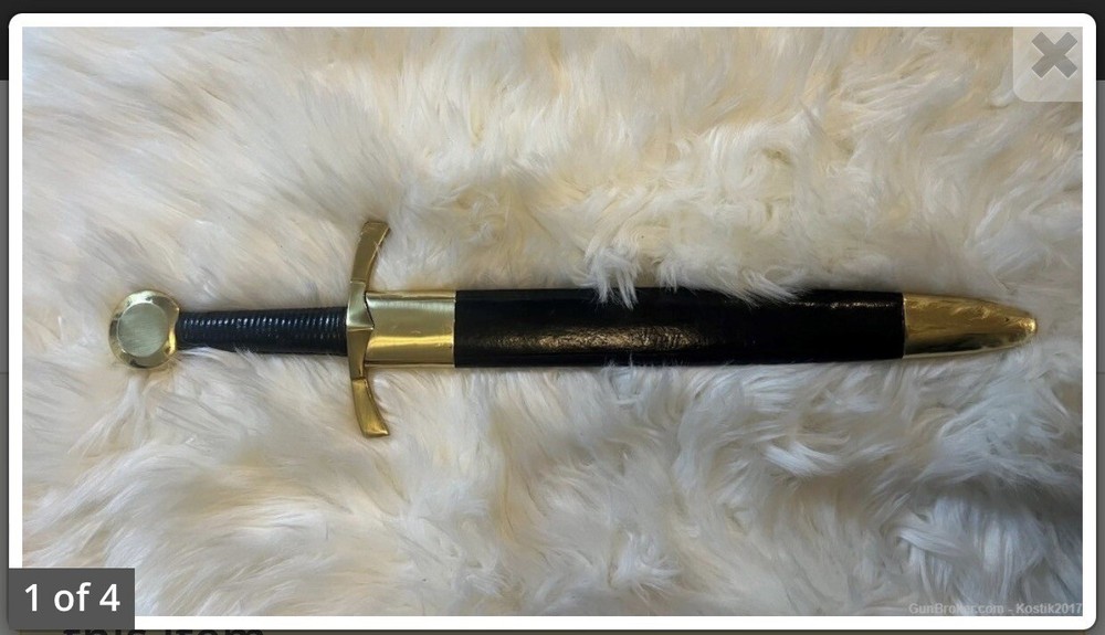 Windlass  Knights dagger with brass pommel - B-Ware