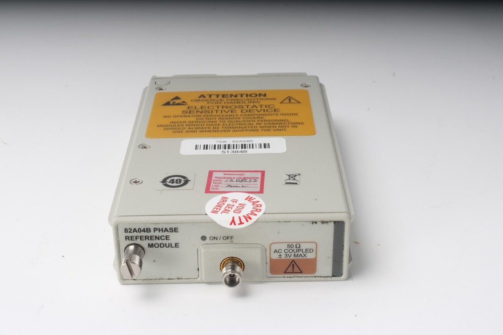 Tektronix 82A04B Phase Reference Module With Case and Accessories