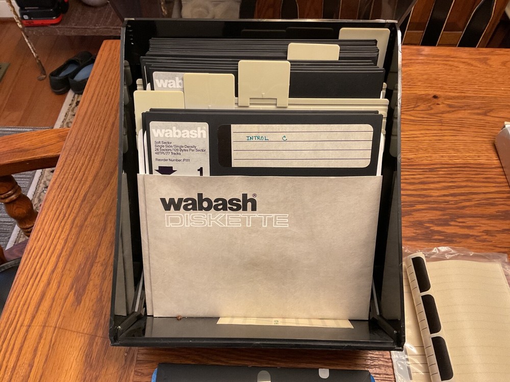 15 Wabash Diskettes, Case Plus More
