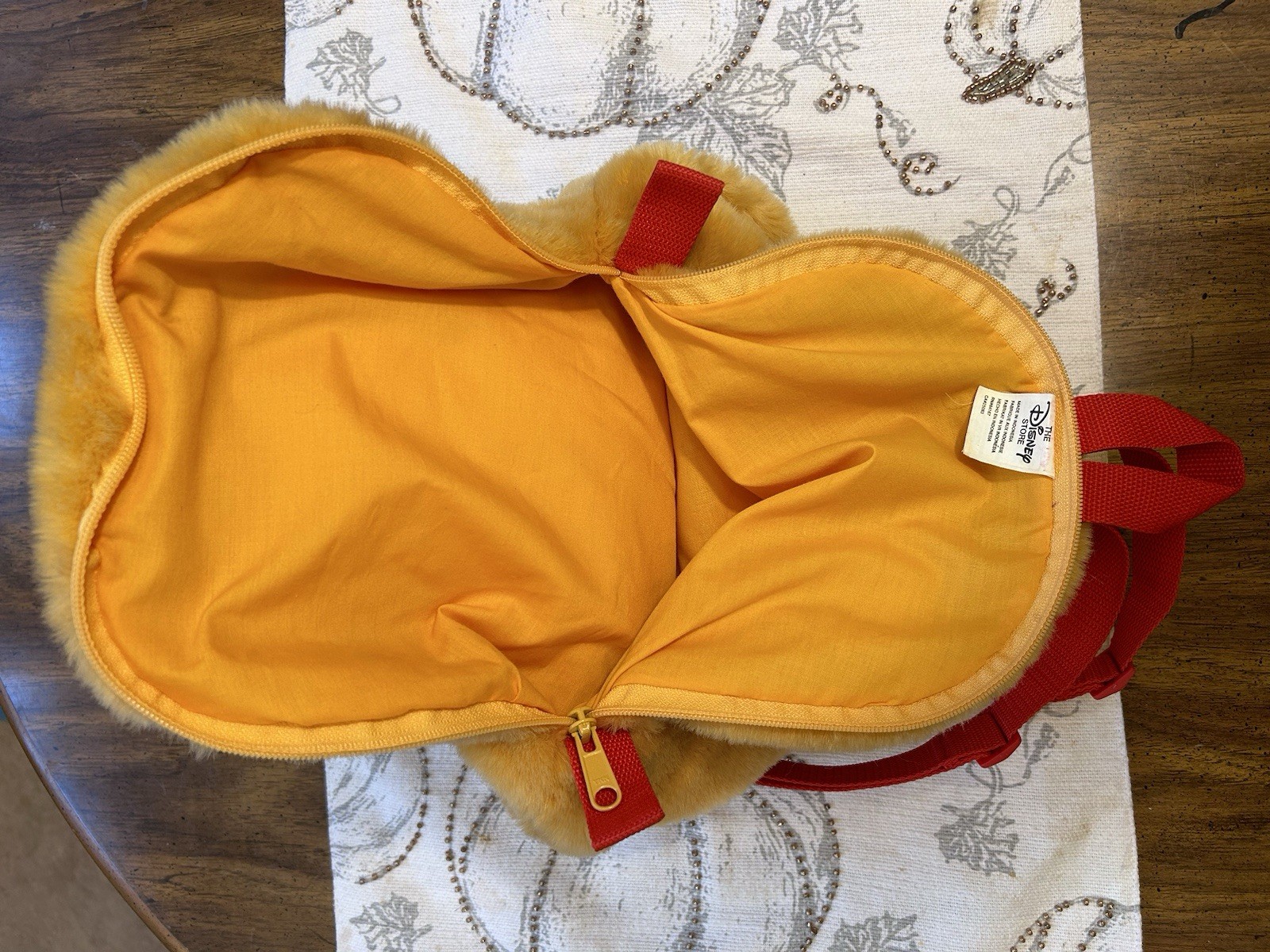 Winnie The Pooh Backpack Character Disney Store Used Slight Wear Reflects Price!