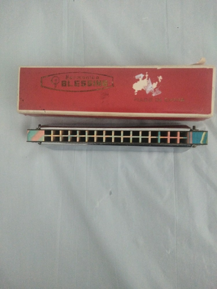 Blessings Harmonica Vintage Red Case
