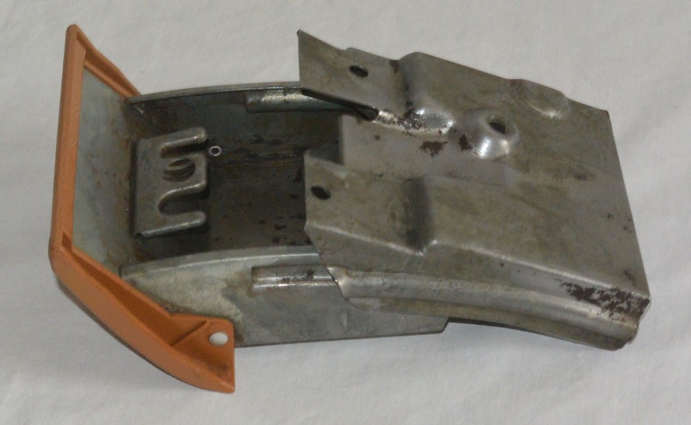 AMC EAGLE CIGARETTE ASHTRAY