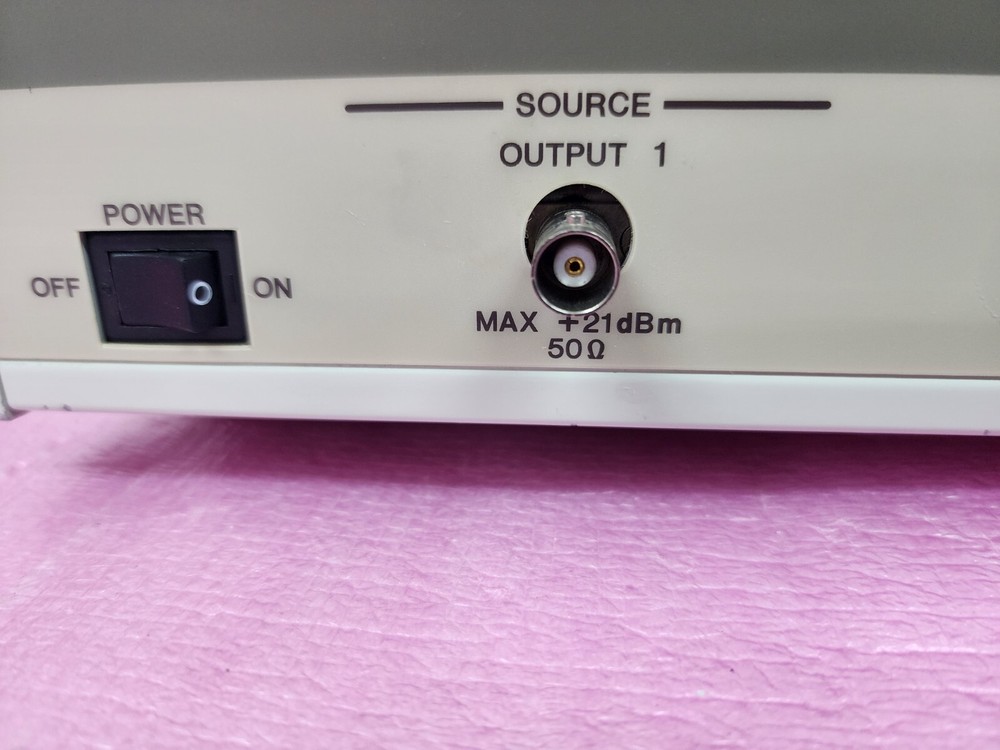 ADVANTEST R3752E Network Analyzer 5 Hz to 500 MHz, Output 1, Input A(Receiver)