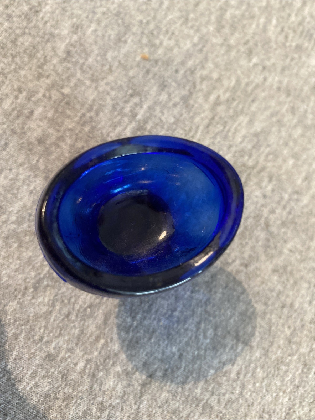 Vintage Wyeth PA ? Cobalt Blue Glass Eye Wash Cup Stopper Collyrium Apothercary