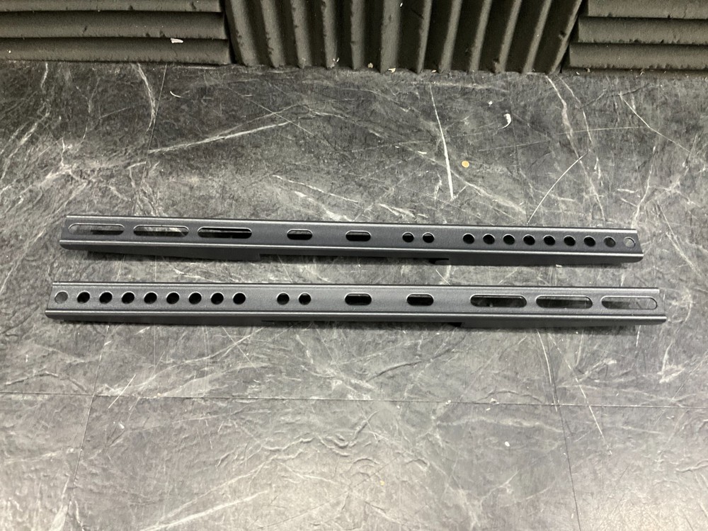 Manhattan Universal Basic LCD Full Motion Wall Mount Black 461351 ✨❤️✨