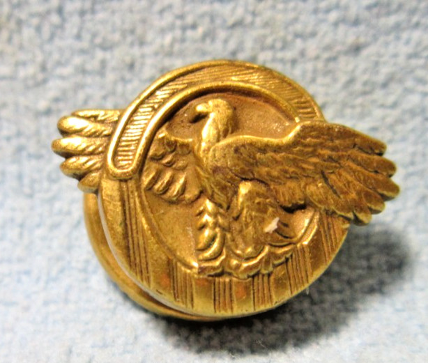 WWII Ruptured Duck US ARMY Honorable Discharge Buttonhole LAPEL PIN