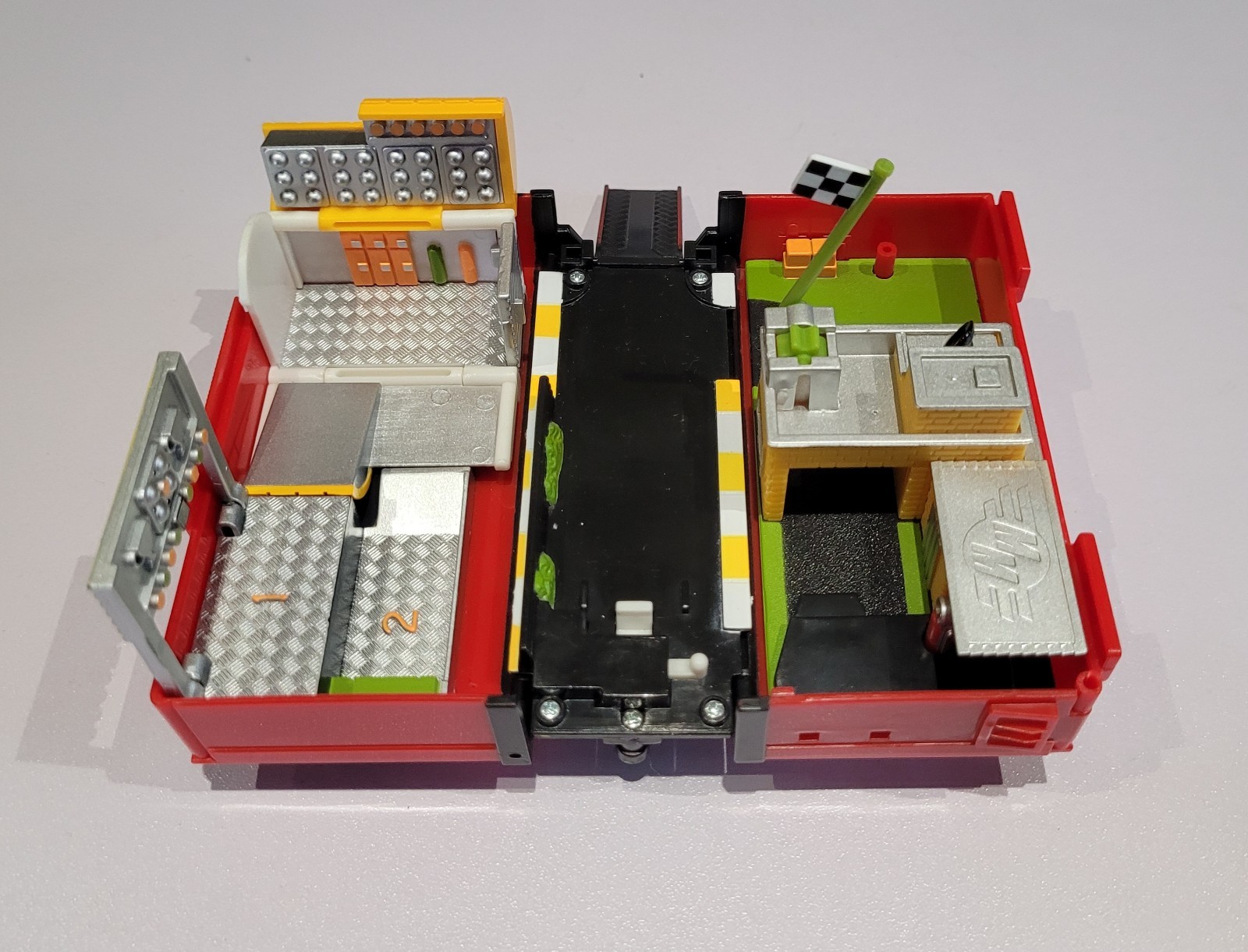 Micromachines 2002 Finish Line Truck Complete With Exclusive Playset Vehicle