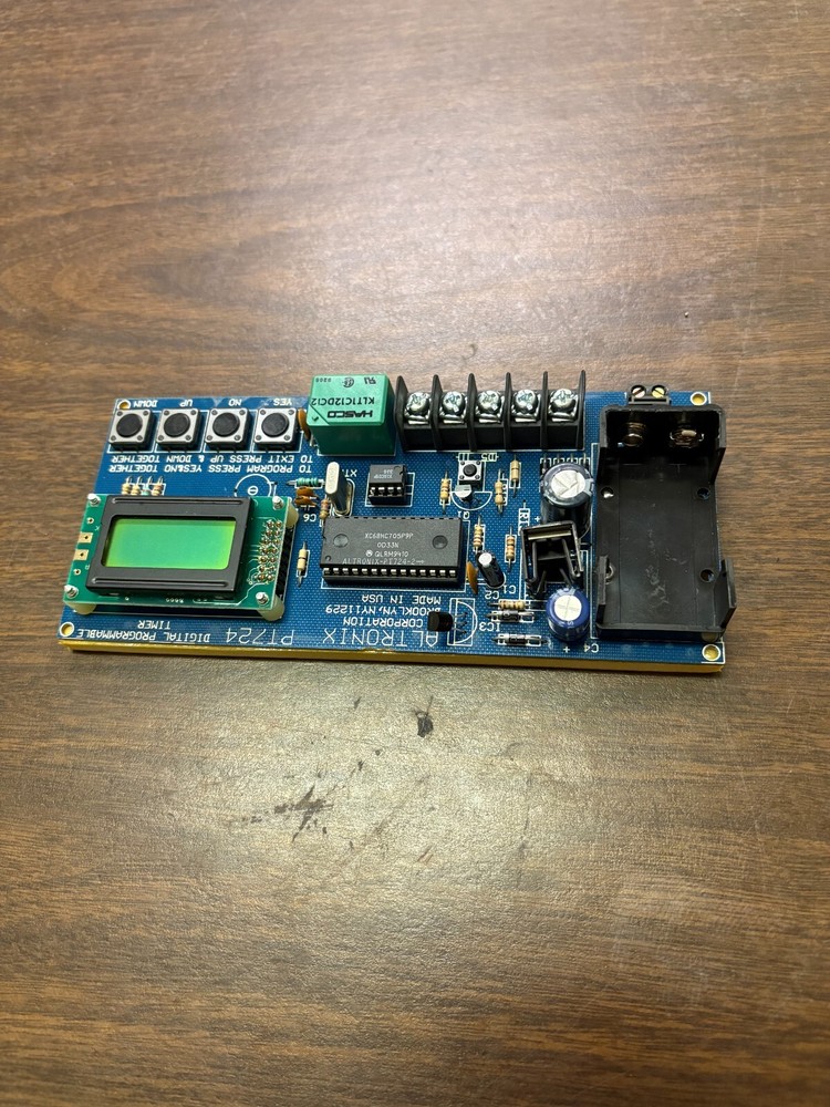 ALTRONIX PT724 Digital Programmable Timer