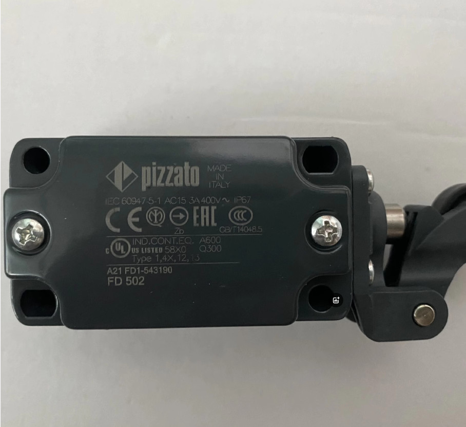 1pcs NEW Pizzato limit switch FD502