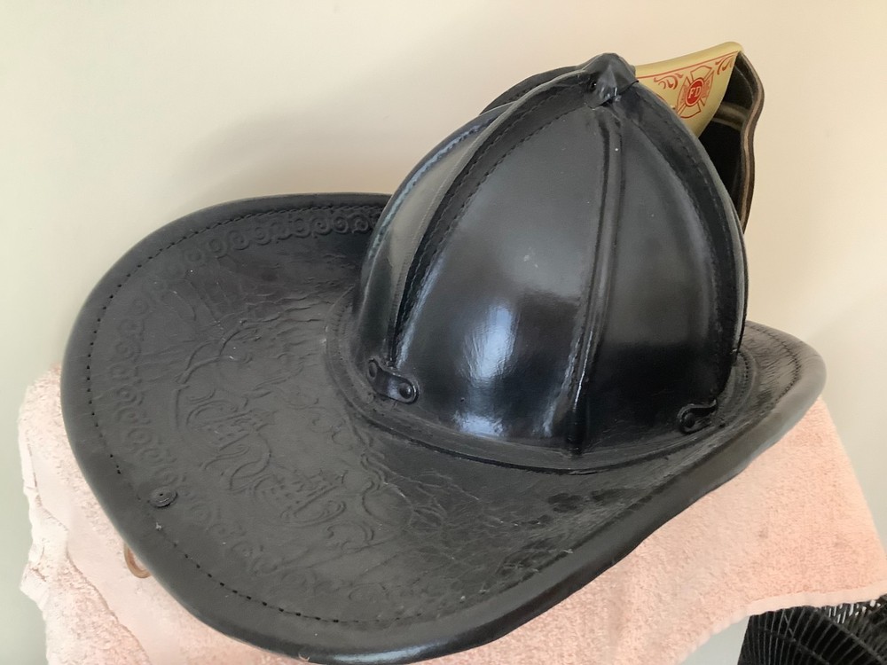 Fire Helmet - Leather Presentation - Phenix Tech - Excellent Condition!