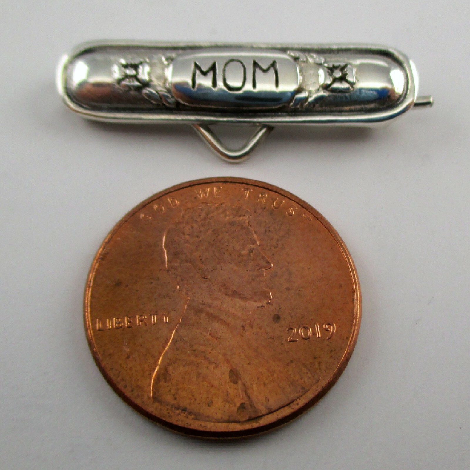 Sterling Silver MOM Charm Pin BROOCH Charm Holder BAR PIN Vintage NEW Nice!