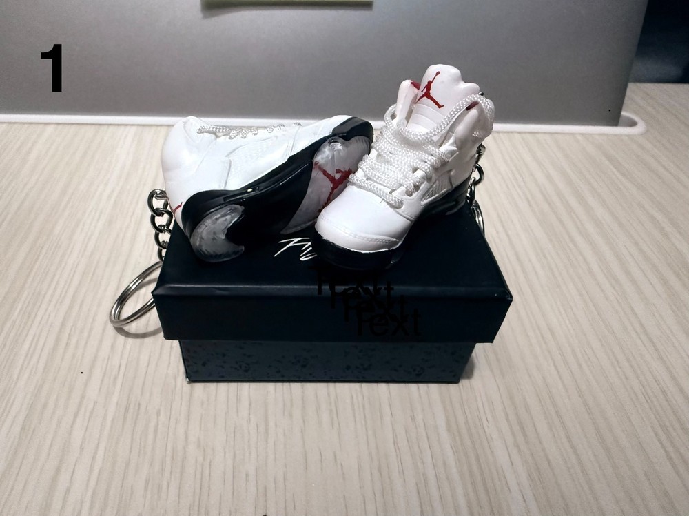 3D mini Sneaker Keychain