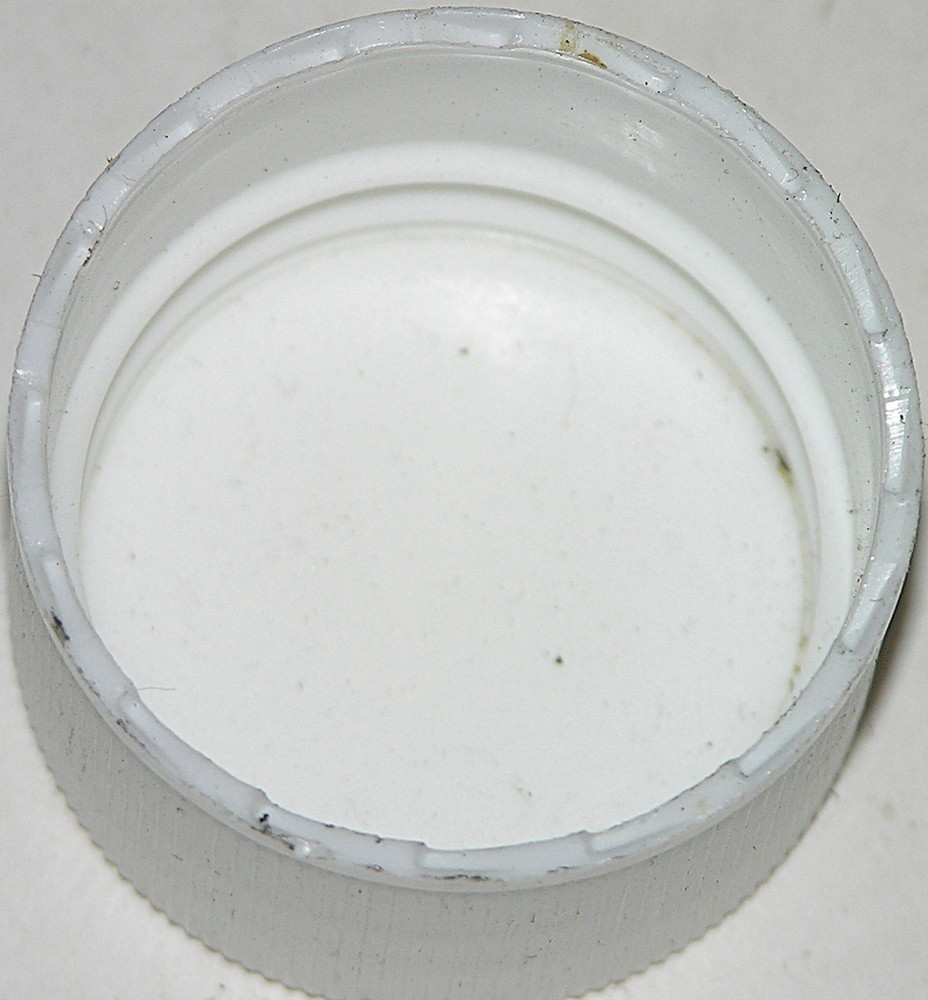 MEC (2) Plastic Bottle Cap #304C
