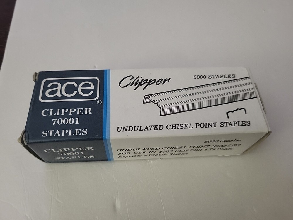 Ace Clipper Staples 70001 Open Box
