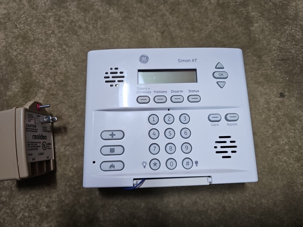 GE Simon XT Version 2 Panel And Transformer Only