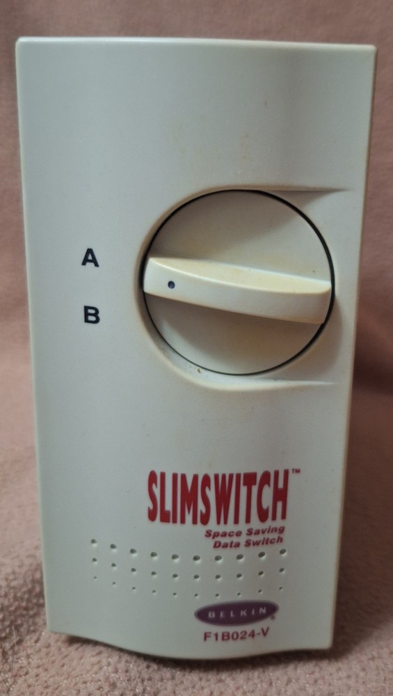 Vintage BELKIN SLIM SWITCH - Space Saving Data Switch F1B024-V NOS