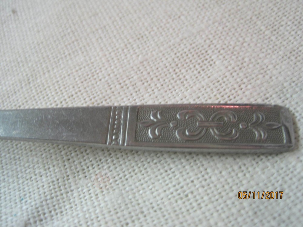 Vintage Custom Craft stainless Teaspoon CUS3