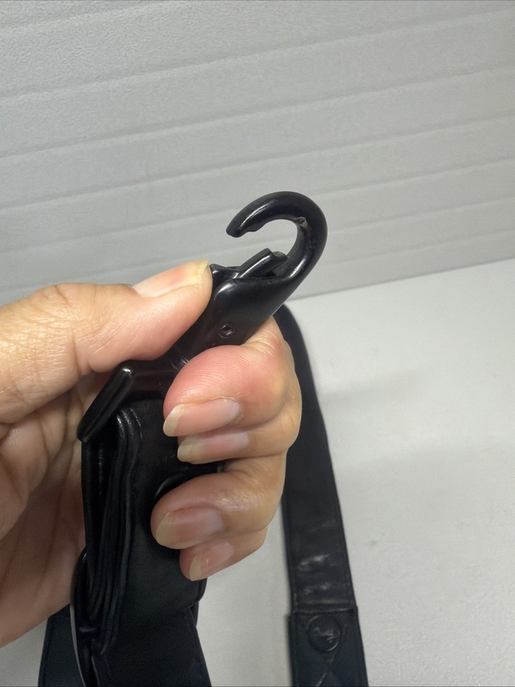 Vintg. Genuine Leather Replacement Shoulder Padded Adjust Leather Strap (Scully)