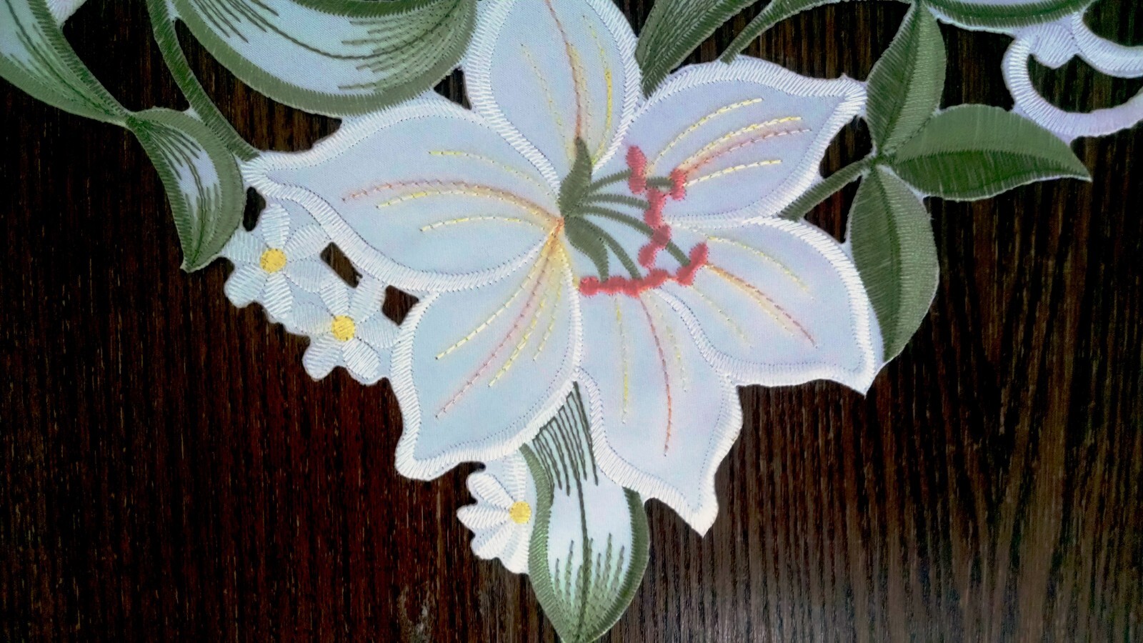 Doily Boutique Table Runner, Doily, Mantel Scarf with White Easter Lily Flowers